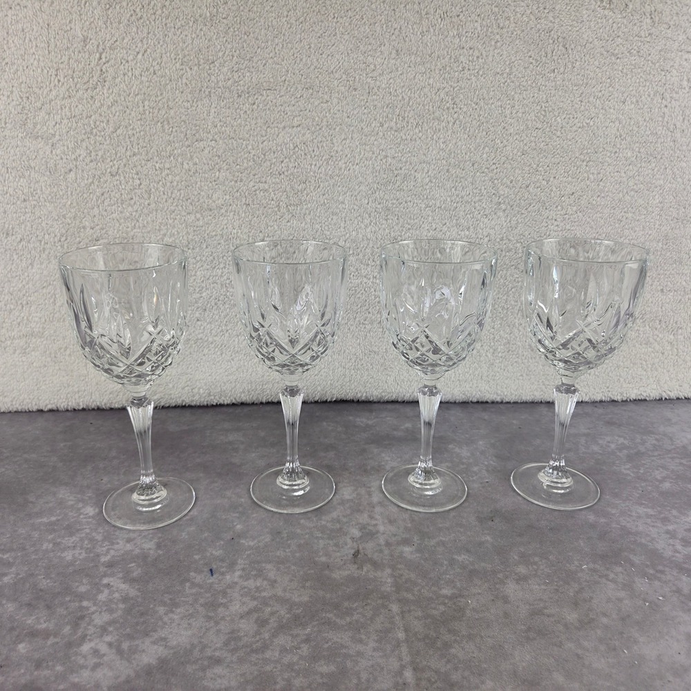 Marquis by Waterford Brookside Crystal Wine Glasses Set of 4 Clear Stemware